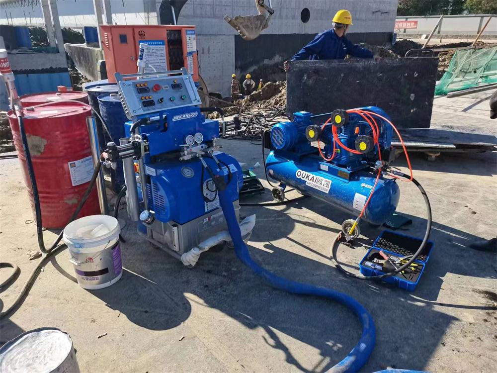 AH5000水池喷涂聚脲