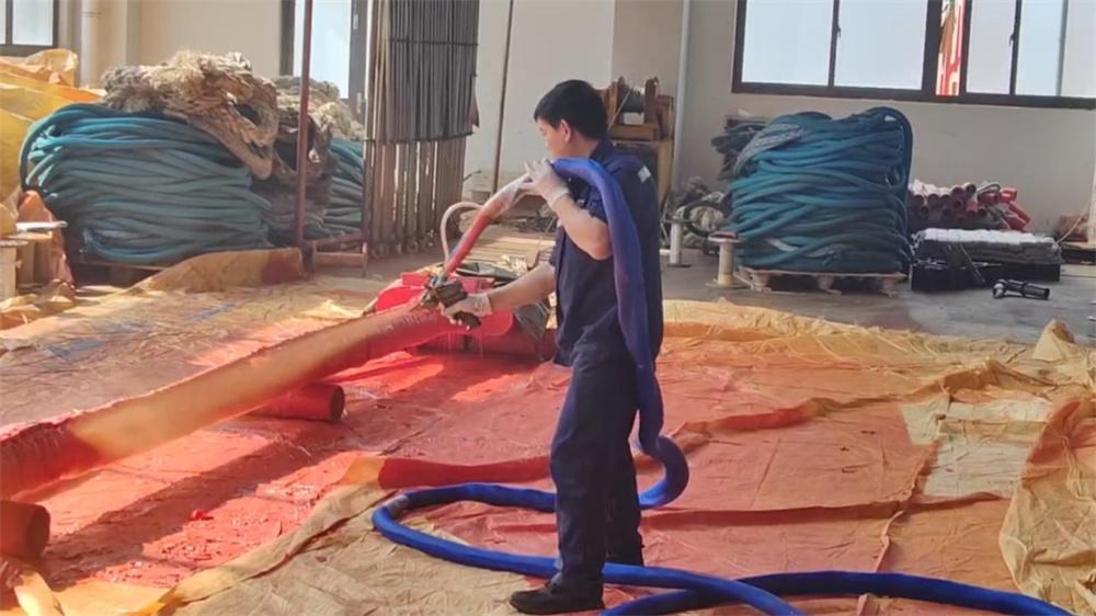 AH7000海洋缆绳喷涂聚脲